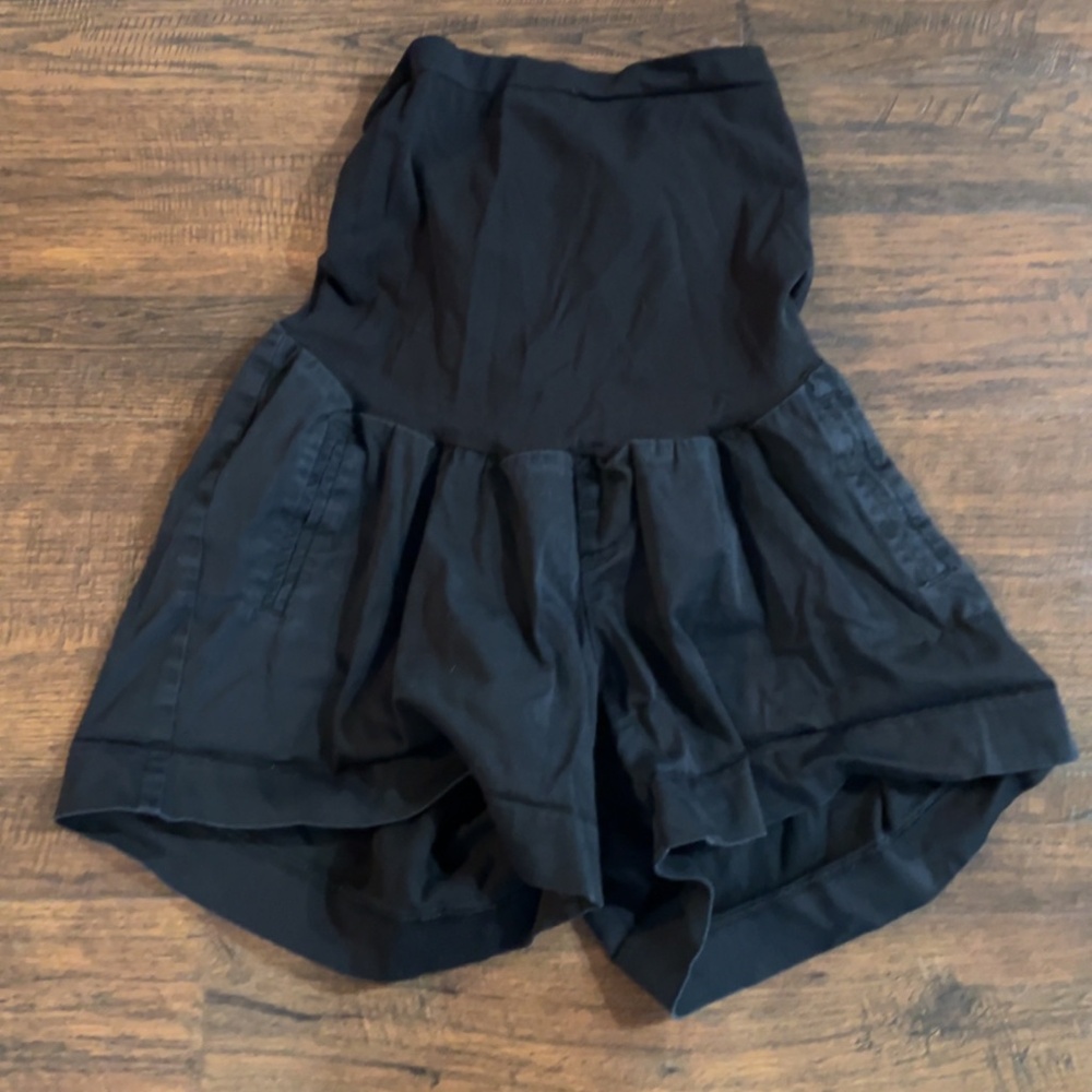 Motherhood maternity black shorts